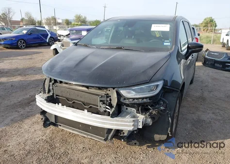 2025 Chrysler Pacifica Select from USA, damaged, VIN 2C4RC1BGXSR539152